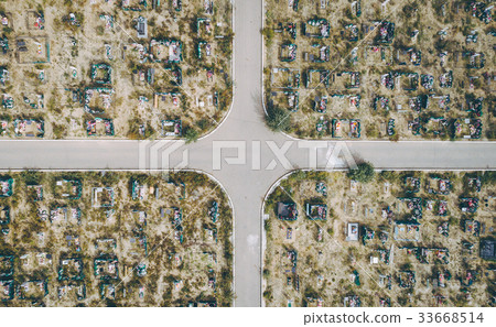 aerial view cemetry 33668514