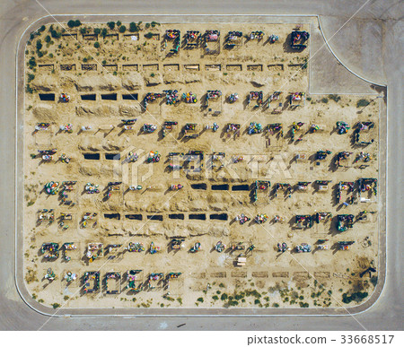 aerial view cemetry 33668517