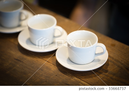 Coffee cup  33668737