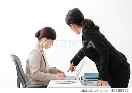 Office image 33669392