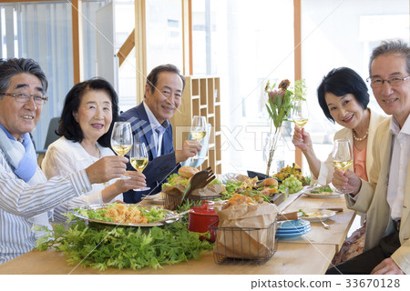高級 - 晚餐 - 校友 高級 - 晚餐 - 校友 33670128