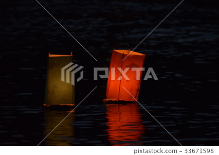 Tsuruga Shiho and large fireworks display Tsuruga Shiho and large fireworks display 33671598