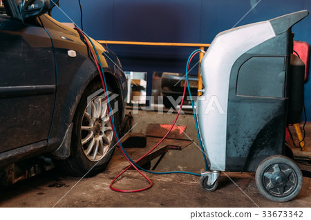 Car air conditioning refueling equipment Car air conditioning refueling equipment 33673342