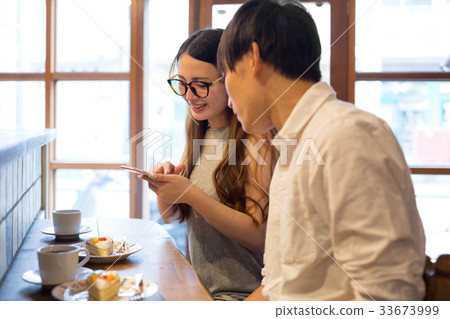 一家咖啡館 33673999