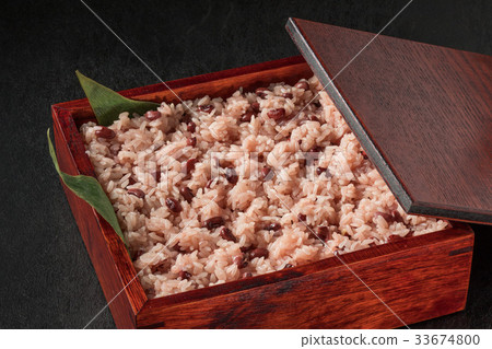 紅色米煮沸用紅豆日本人食物 紅色米煮沸用紅豆日本人食物 33674800