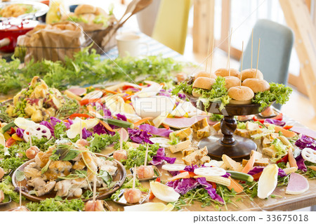 Bertie catering 33675018