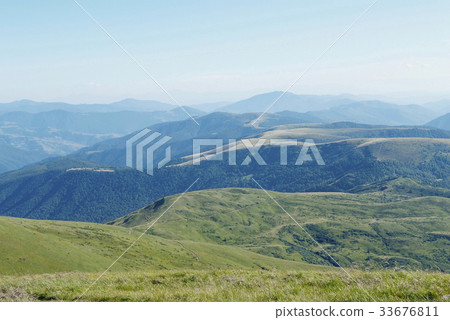 mountain scenery in Carpathians 33676811