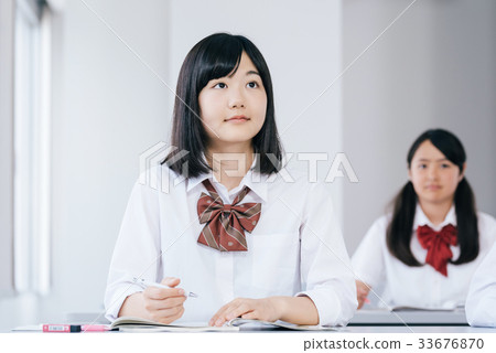 青少年初中學生學習形象 青少年初中學生學習形象 33676870