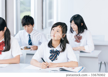 Teens junior high school students learning image Teens junior high school students learning image 33676902