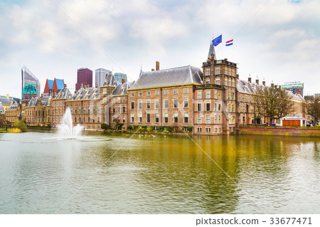 Parliament and court building complex Binnenhof in 33677471