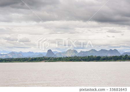 mekong river and black sky,thailand mekong river and black sky,thailand 33681643