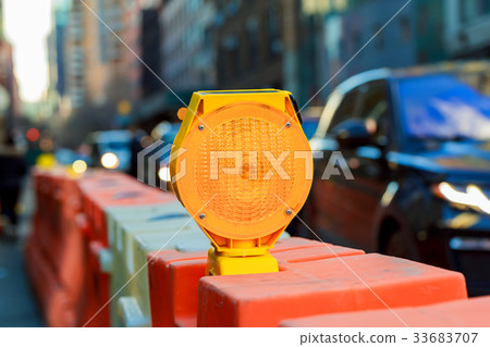 Yellow Warning Light 33683707