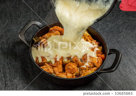 韓國料理Takkarubi Dak galbi（韓式雞肉烤菜） 33685665