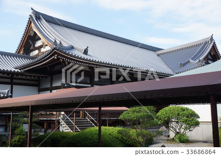 作為Kukai誕生的寺廟的四國Zentsu-ji寺廟的珍寶寺廟 33686864