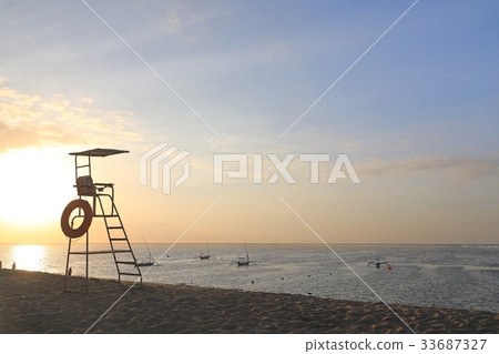 Bali Nusa Dua in the morning Bali Nusa Dua in the morning 33687327