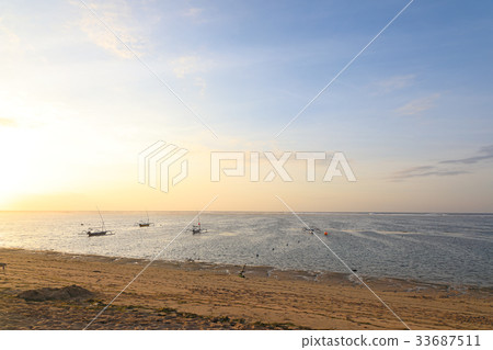Bali Nusa Dua in the morning Bali Nusa Dua in the morning 33687511
