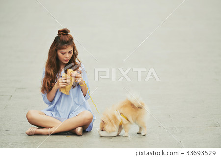Eating together Eating together 33693529