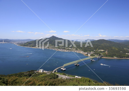 Looking at Oshima Bridge from Suo-Oshima, Yamaguchi Prefecture 33693598