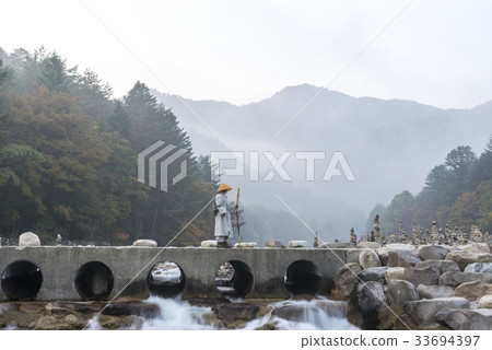 Stone tower, Baekdam valley, Baekdam temple, Soraksan mountain, Inje district, Gangwon province Stone tower, Baekdam valley, Baekdam temple, Soraksan mountain, Inje district, Gangwon province 33694397