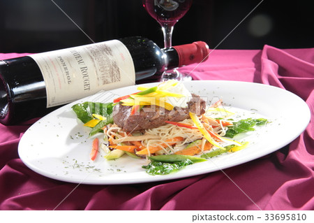 pasta 33695810