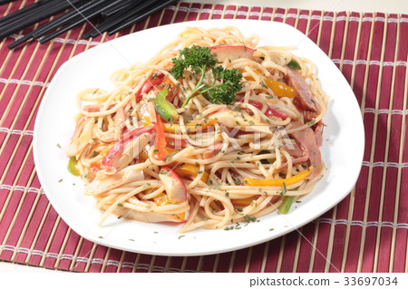 pasta 33697034