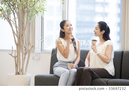 Business boss and subordinate female manager 33697232
