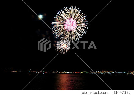 橫須賀煙花節Yokosuka Kaito節〜美國海軍基地的視圖〜2017年8月5日（神奈川縣） 33697332