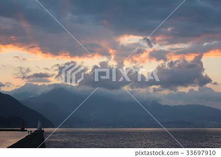 Beppu night view 33697910