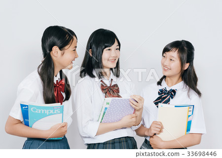 高中女孩白色背景 33698446