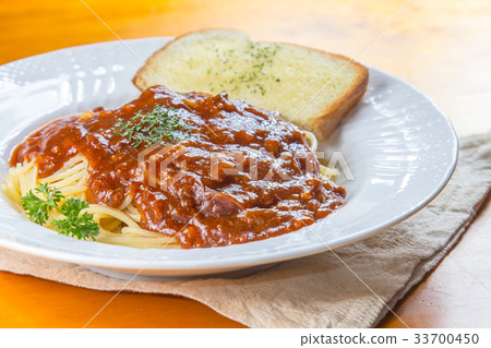 pasta pasta 33700450