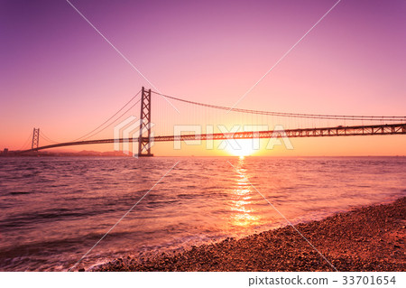 明石海峽大橋日出 明石海峽大橋日出 33701654