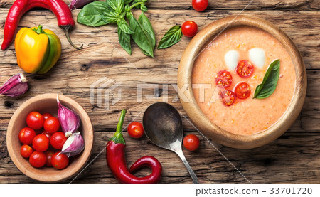 Gazpacho soup with basil Gazpacho soup with basil 33701720
