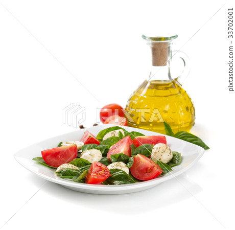 basil, mozzarella and tomato salad 33702001