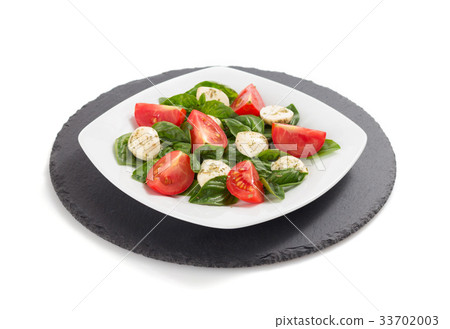 basil, mozzarella and tomato salad 33702003