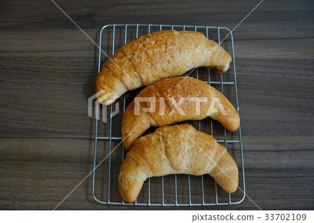 Salt bread, Salzstangen, bread rolls, crescent moon bread (Salzstangen) 33702109