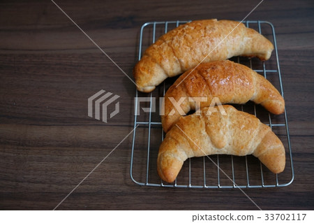 Salzstangen (salt bread, salzstangen, rolls, crescent bread) Salzstangen (salt bread, salzstangen, rolls, crescent bread) 33702117