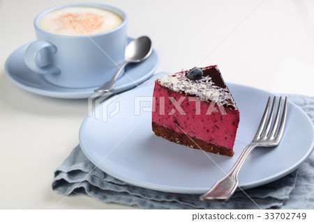 Fruit souffle cake with coffee Fruit souffle cake with coffee 33702749