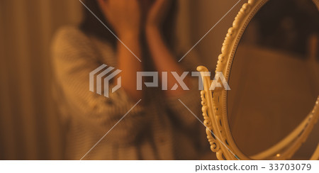 女性肖像 33703079