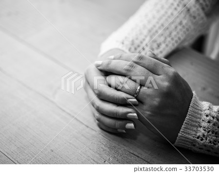 一枚戒指 33703530