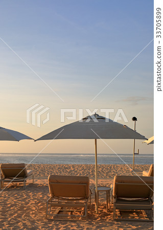 Morning of Nusa Dua in Bali 33705899