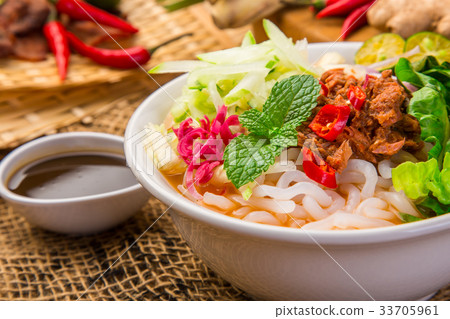 Assam Laksa (Noddle in Tangy Fish Gravy) Assam Laksa (Noddle in Tangy Fish Gravy) 33705961