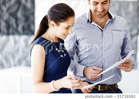 Business people in modern office 33718361