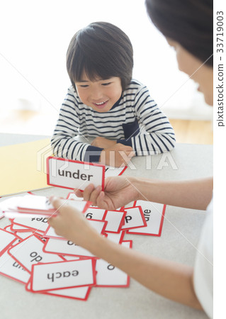 工作的母親 33719003