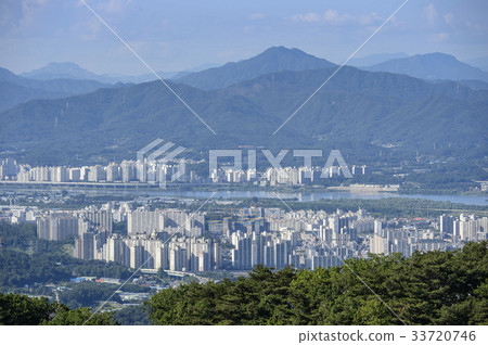 Deokso River Riverside Bridge, Hanam City, Han River, Gyeonggi-do Deokso River Riverside Bridge, Hanam City, Han River, Gyeonggi-do 33720746