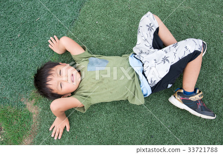 Selfish boy Selfish boy 33721788