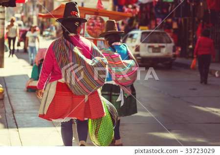 Peruvian people 33723029