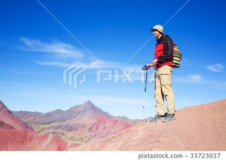 Rainbow mountain 33723037