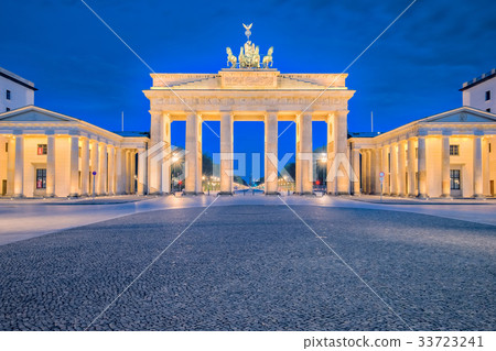Brandenburg gate or in Berlin, Germany Brandenburg gate or in Berlin, Germany 33723241