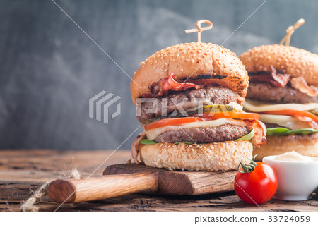 Delicious fresh homemade burger 33724059
