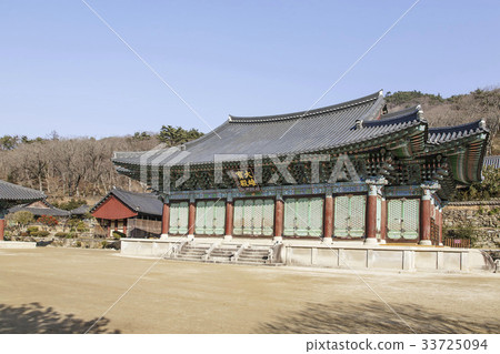 Daeungbongjeon, Songgwangsa Temple (Historic Site No. 506), Chojisan, Suncheon, Jeonnam Daeungbongjeon, Songgwangsa Temple (Historic Site No. 506), Chojisan, Suncheon, Jeonnam 33725094